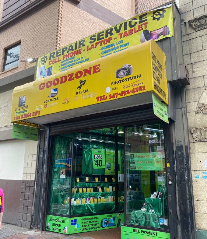 Cell Phone Repair Storefront